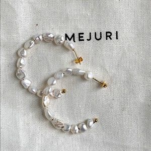 Mejuri Pearl Hoops